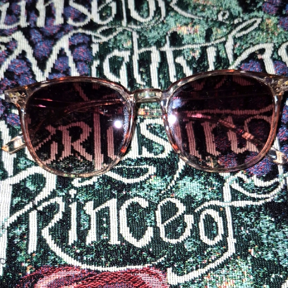 Sun Glaases